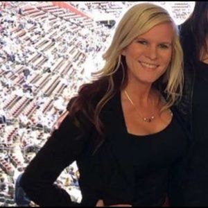 Meet your Posher, Lauren